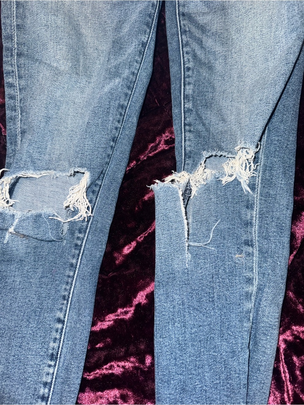 Abercrombie & Fitch Light Blue High-Rise Distressed Jeans - Picture 2 of 5